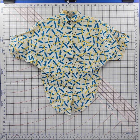 Vintage Sitting‎ Pretty Blue Confetti Shirt – Pair with High-Waist Jeans - Picture 5 of 11